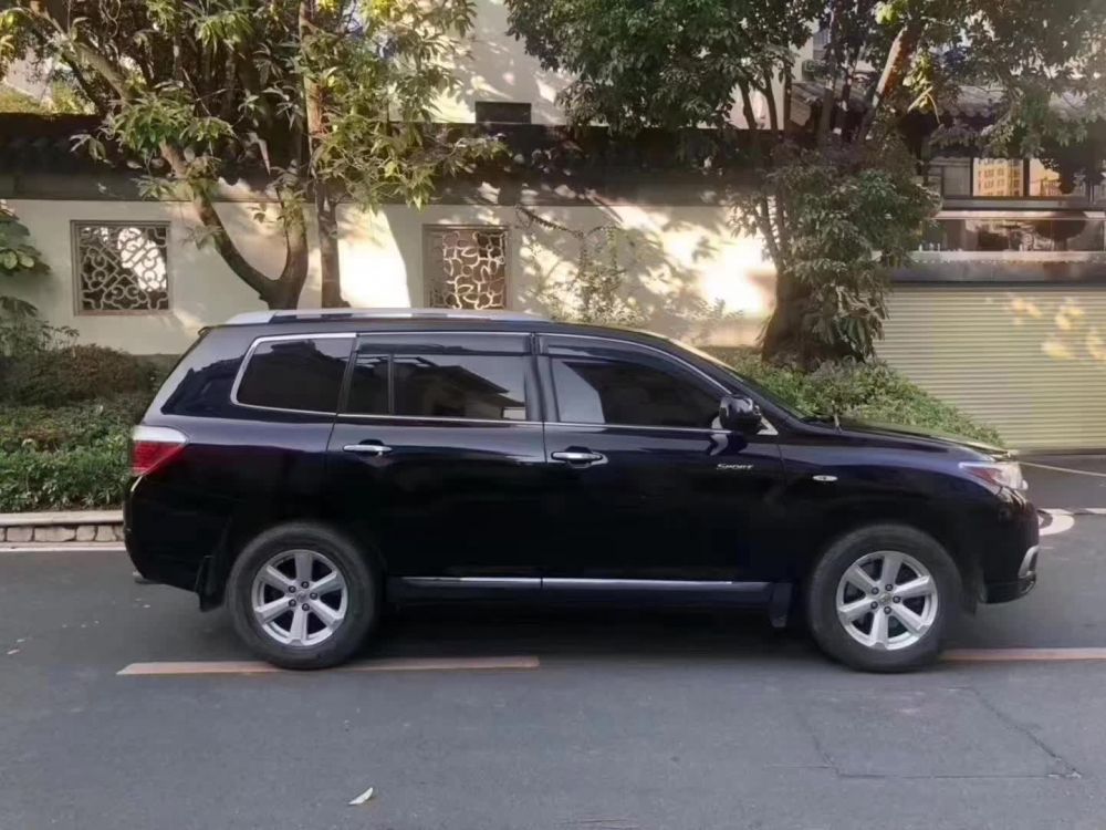 2013款汉兰达2.7,汉兰达2013款2.7 丰田 汉兰达 2013款 汉兰达 2.7l 自动 紫金版 5座 两驱
