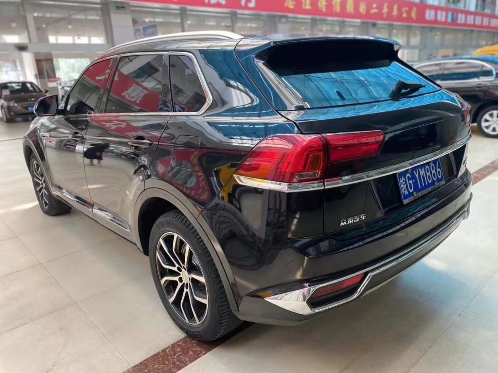 众泰大迈x72017款大迈x718t手动至尊型