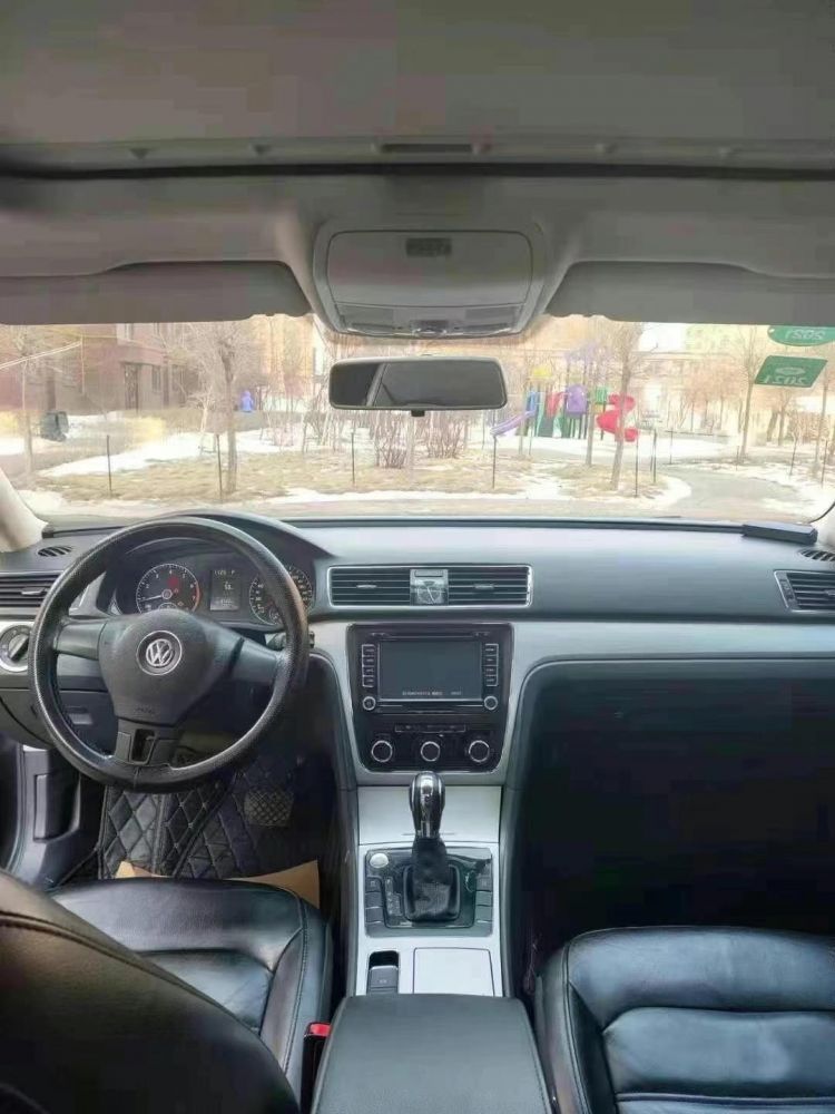 大众帕萨特passat2015款帕萨特18tsi自动尊荣版