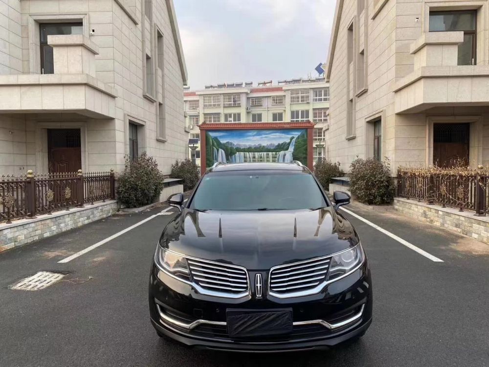 林肯MKX(进口) 2018款 林肯MKX(进口) 2.0T 两驱尊享版