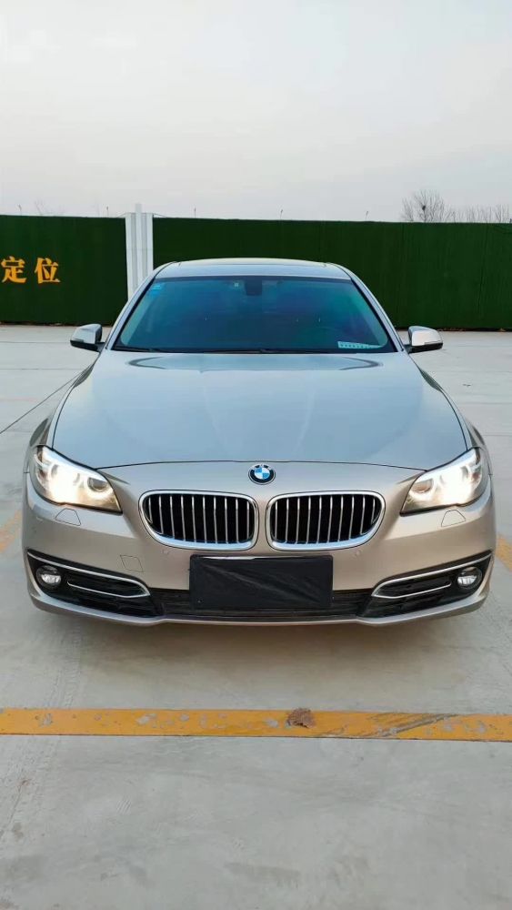 宝马5系 2017款 宝马5系 525Li 领先型