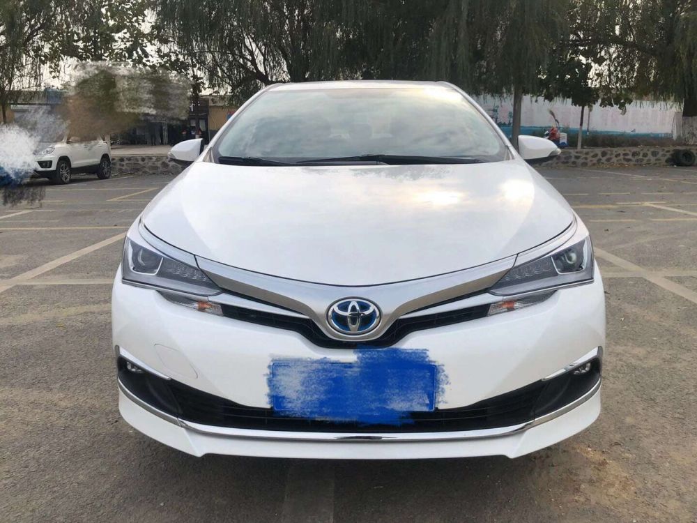 丰田 卡罗拉 2017款 卡罗拉 改款双擎 1.8L E-CVT 豪华版