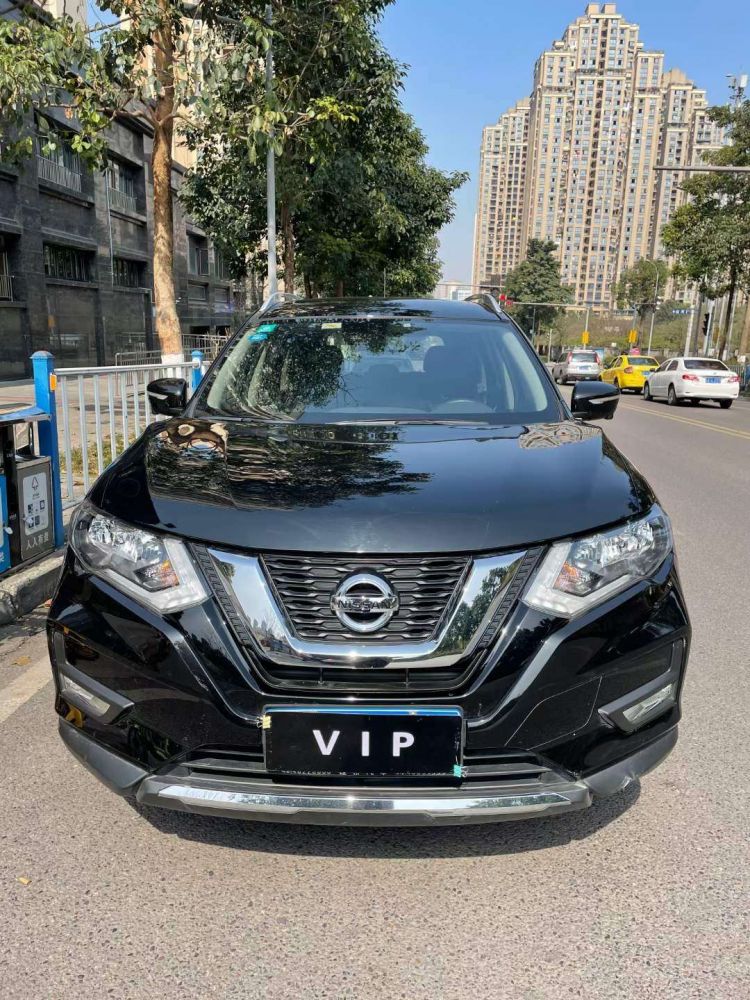 日产 奇骏 2019款 奇骏 2.0L CVT 舒适版 2WD