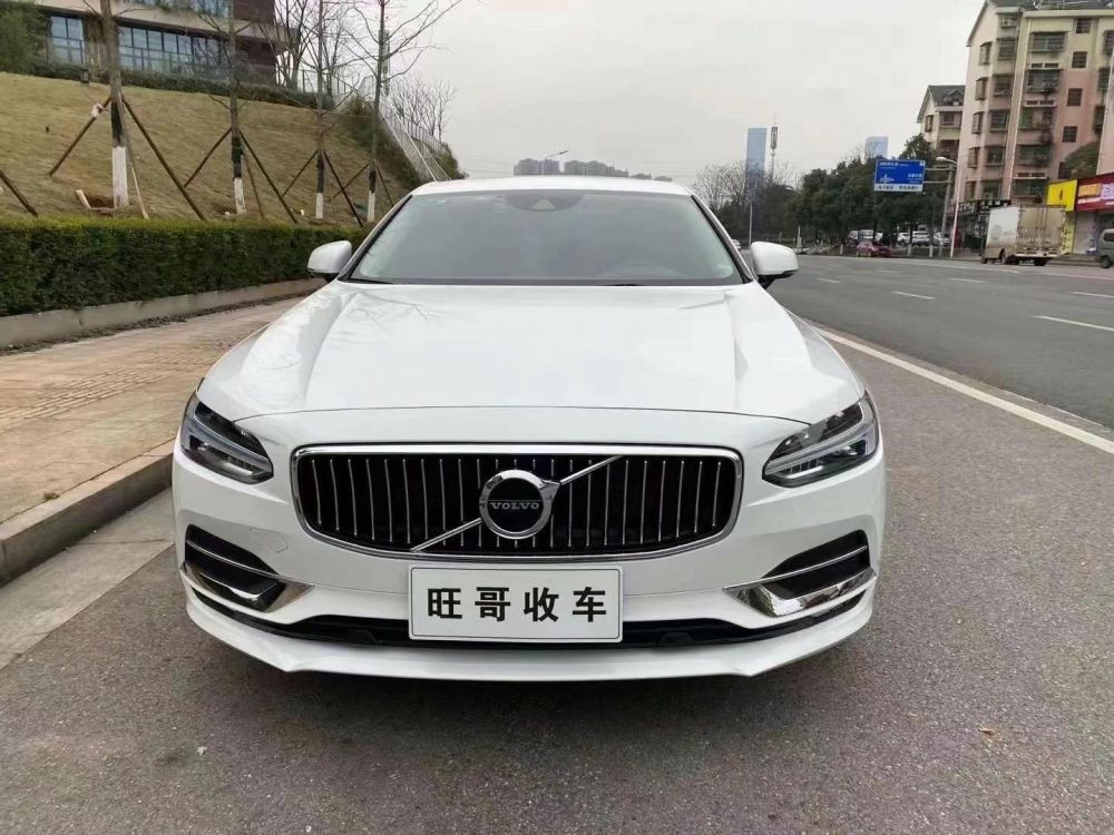 20年沃尔沃s90 2.0t5豪华沃尔沃S90