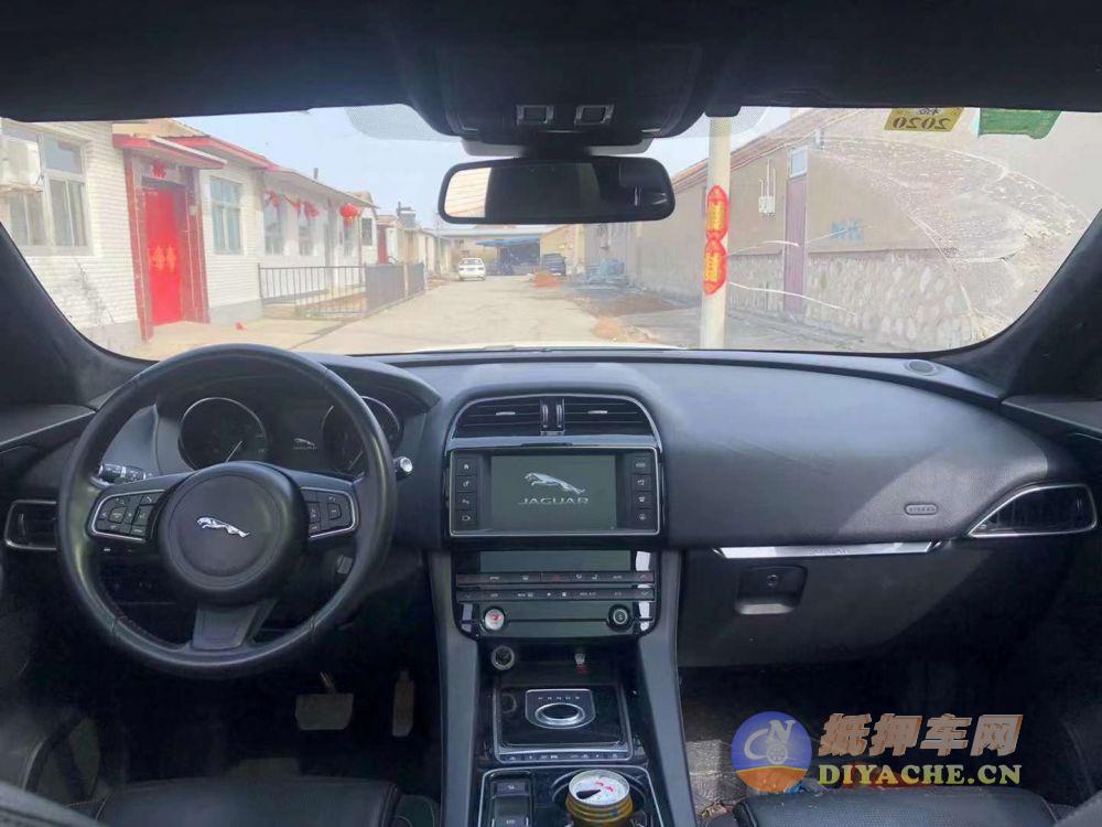 准17年捷豹FPACE，豪华SUV，2.0T高配捷豹F-PACE(进口)