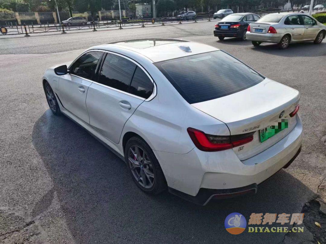 ​23年宝马i3新能源 续航526km宝马i3