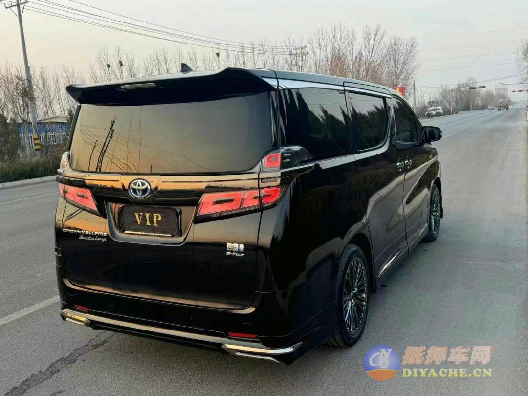 23年丰田 皇冠威尔法 至尊版 2.5 油电混合