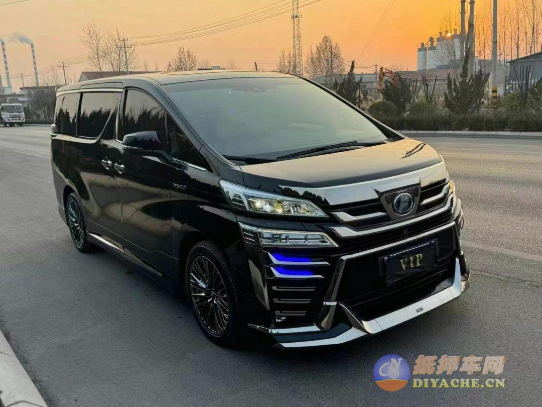 23年丰田 皇冠威尔法 至尊版 2.5 油电混合