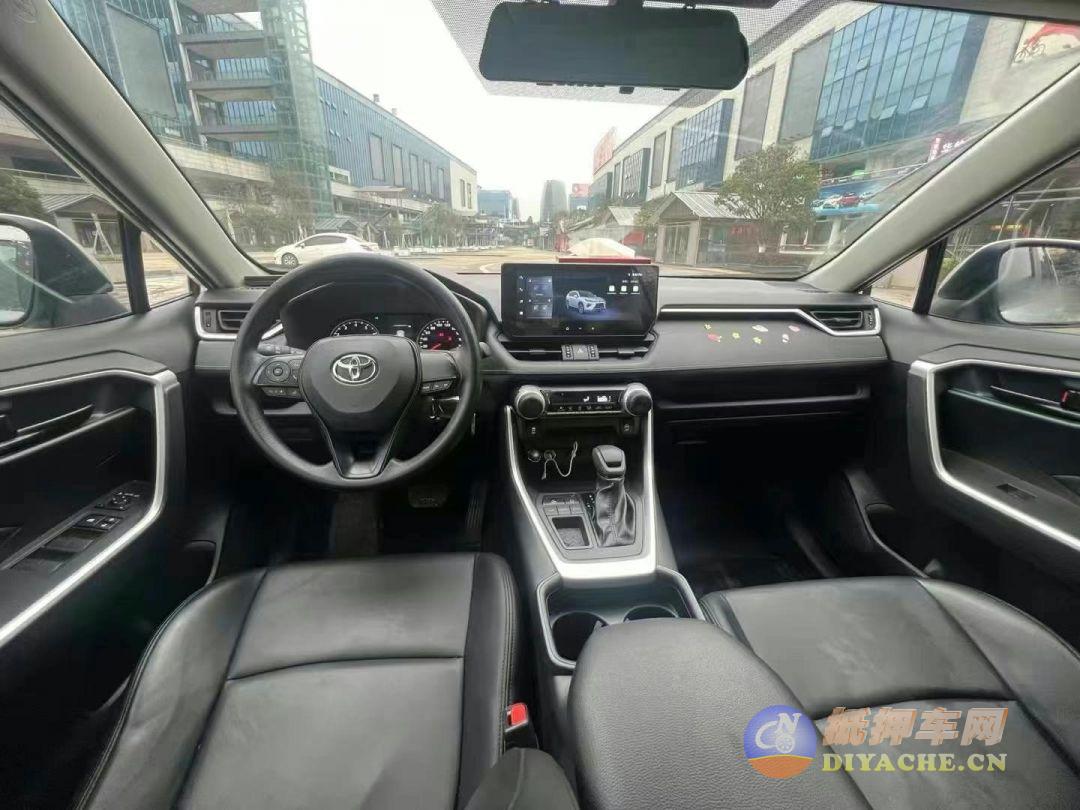 24年丰田威兰达，2.0L丰田 威兰达