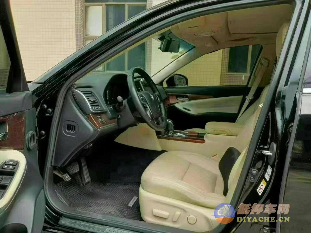 18年丰田皇冠2.0T时尚版丰田 皇冠