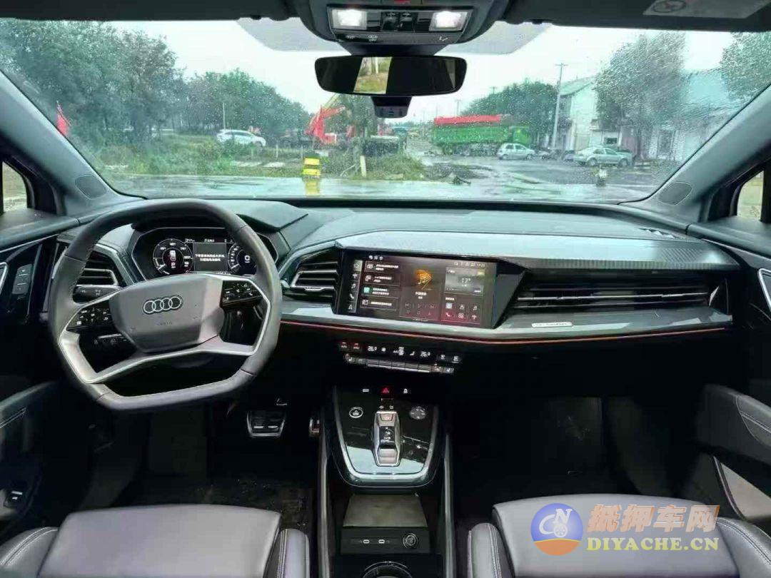 25年奥迪Q4 e-tron 创行版 纯电新能源 续航605奥迪Q4 e-tron