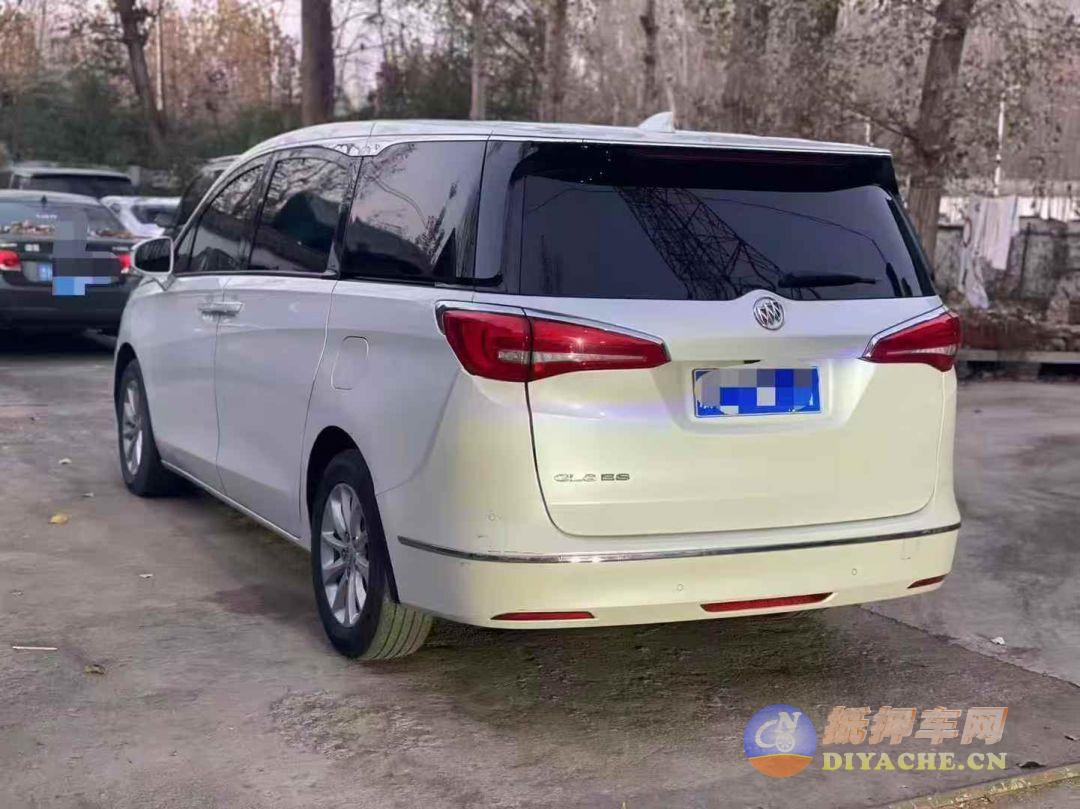 17年别克GL8高配，2.0T高配别克GL8