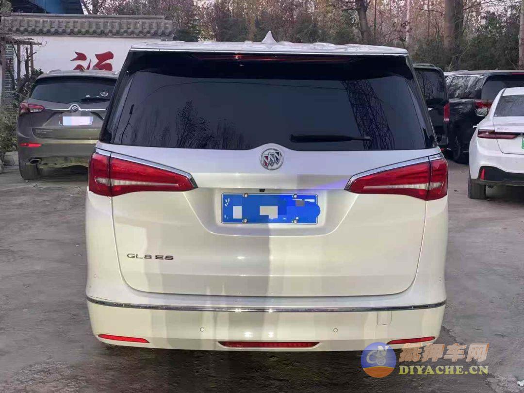 17年别克GL8高配，2.0T高配别克GL8