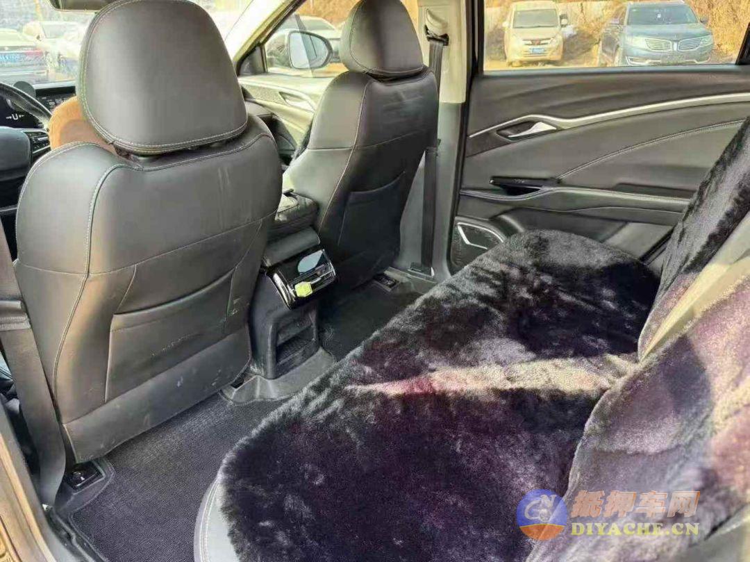 23年哪吒U400 三元锂电池哪吒汽车 哪吒U