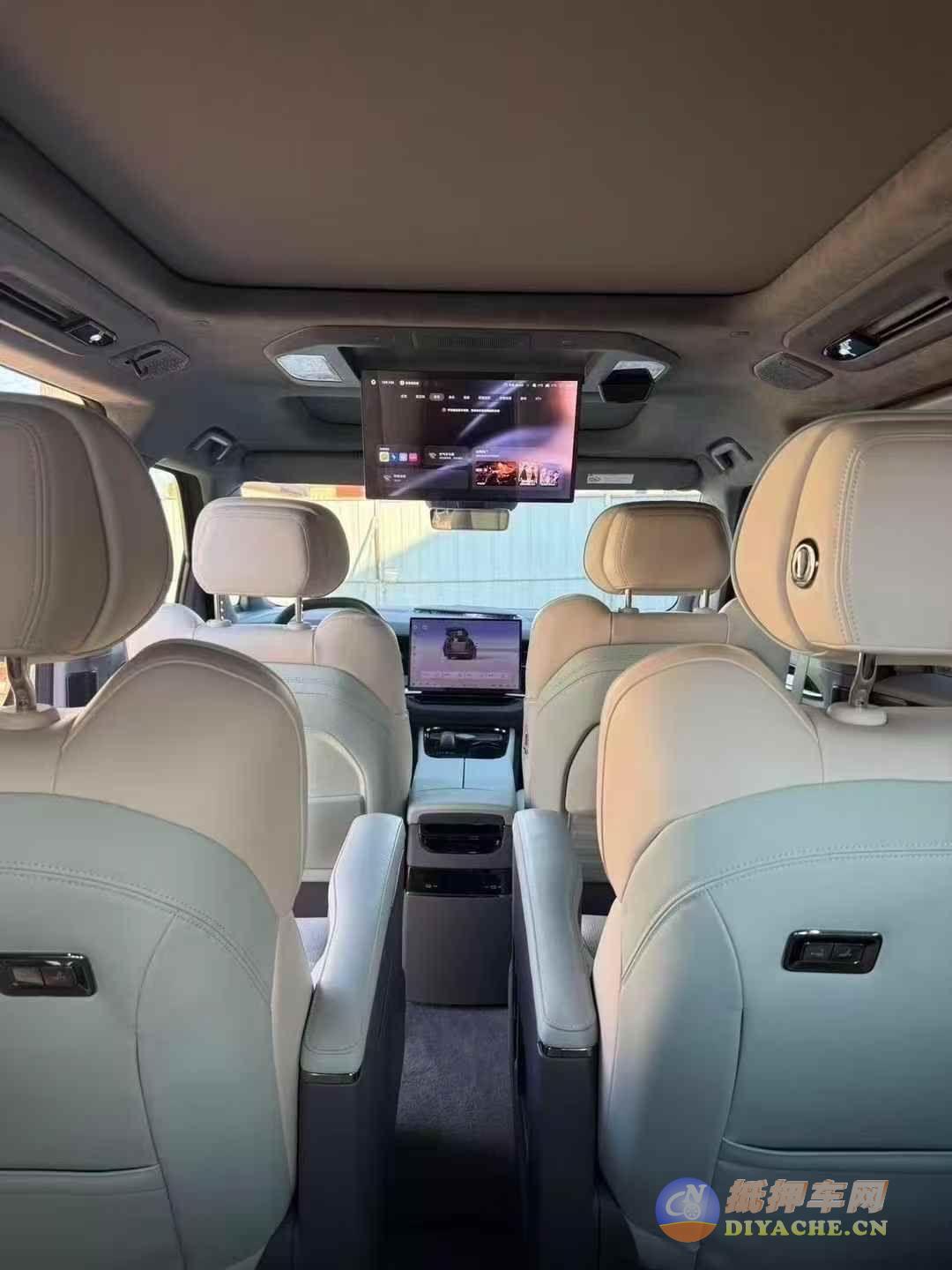 24年极氪009，七座过道版四驱，续航702极氪 ZEEKR 009