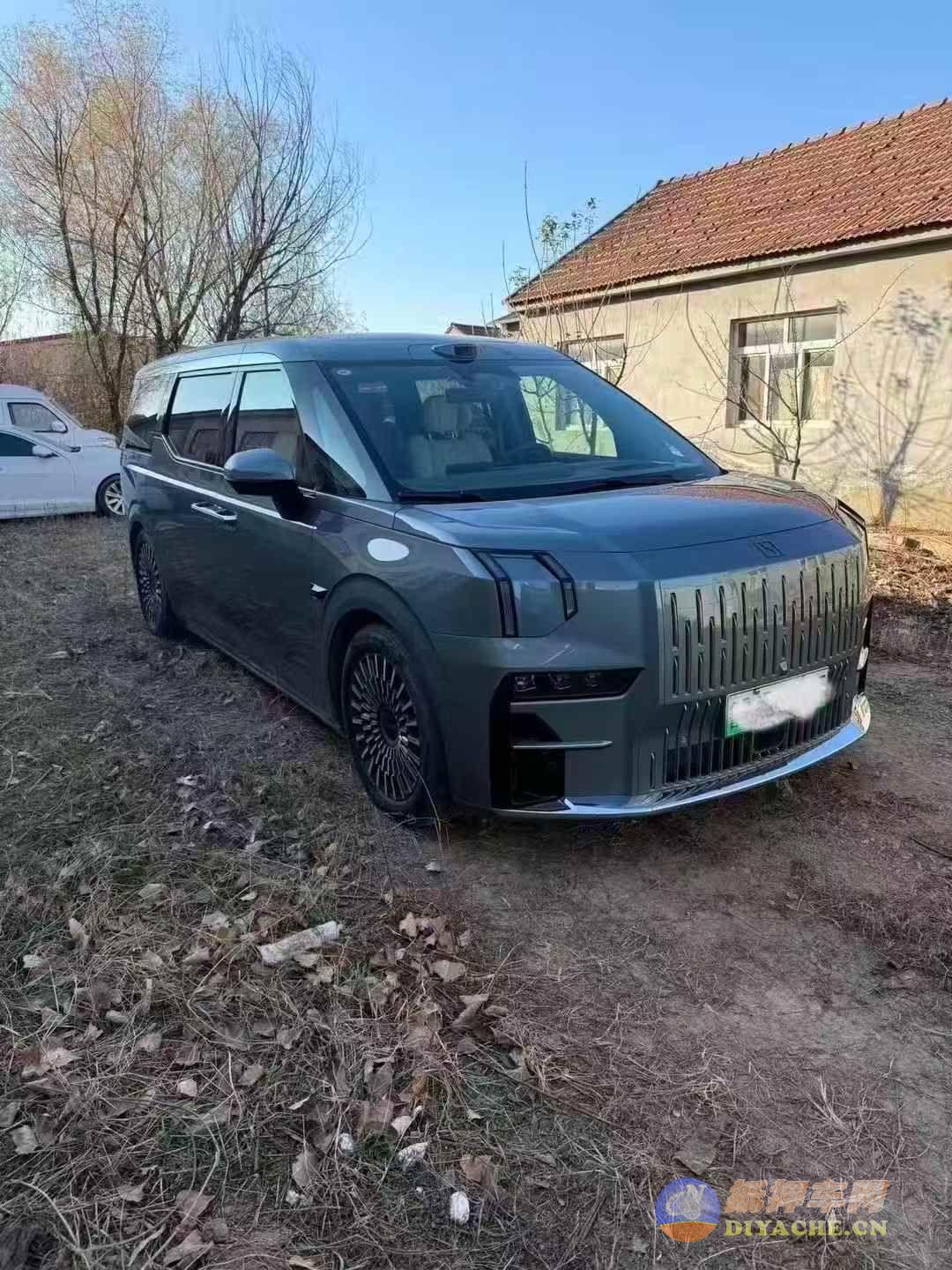 24年极氪009，七座过道版四驱，续航702极氪 ZEEKR 009