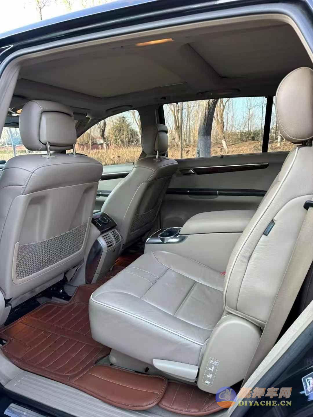 14年奔驰R350，豪华六座商务奔驰R级(进口)