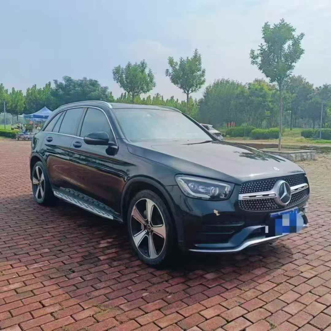 21年奔驰GLC300L，2.0T四驱顶配奔驰GLC级(进口)