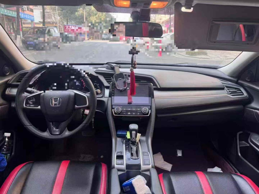 17年改款本田思域 高配