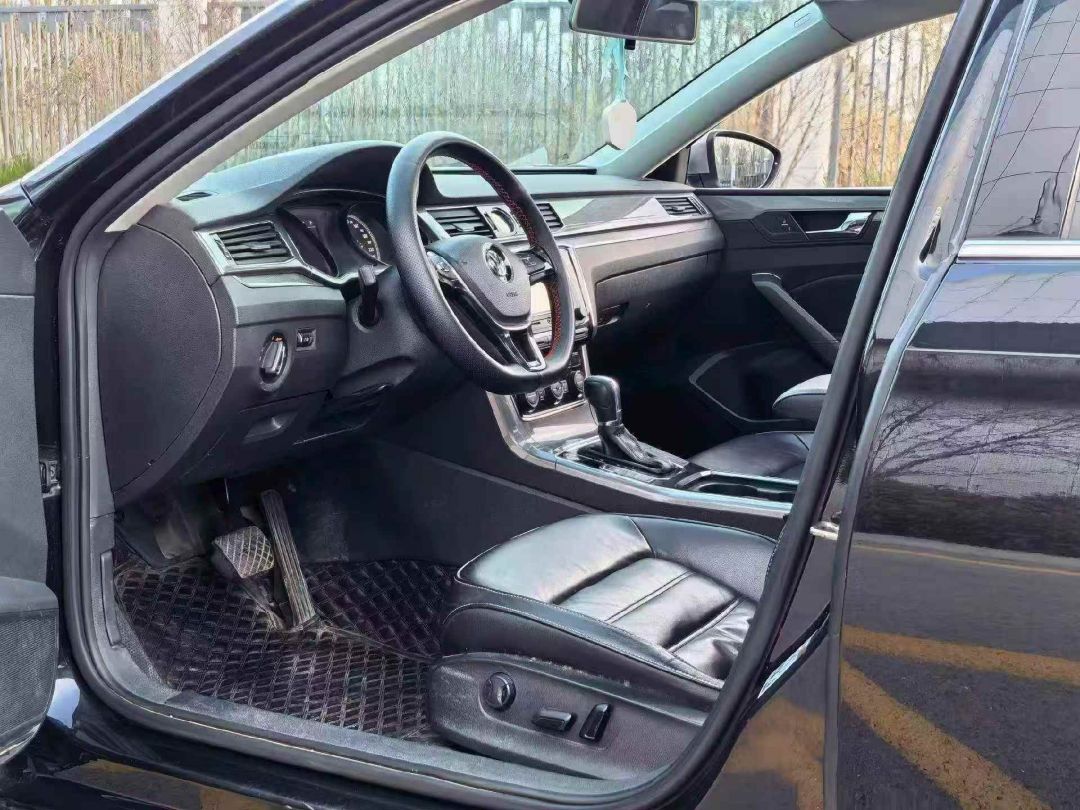 19年大众帕萨特330尊荣版大众 帕萨特[Passat]