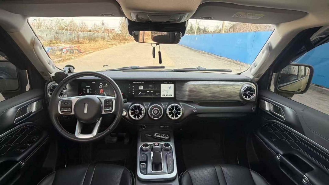 21年坦克300、2.0T四驱最顶配坦克300