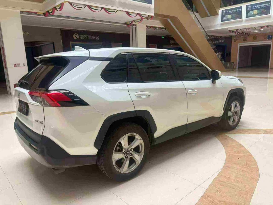 21年丰田RAV4丰田 RAV4荣放