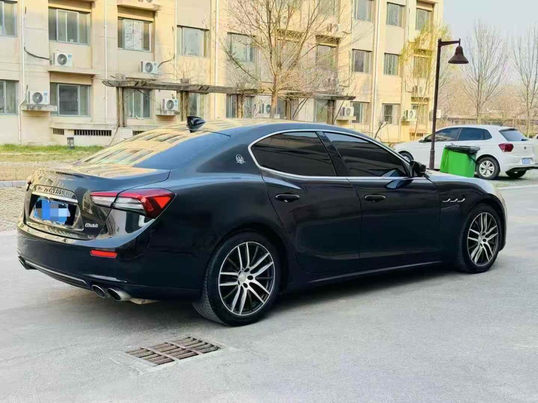 17年17款玛莎拉蒂Ghibli吉博力，3.0T高功率顶配玛莎拉蒂Ghibli(进口)