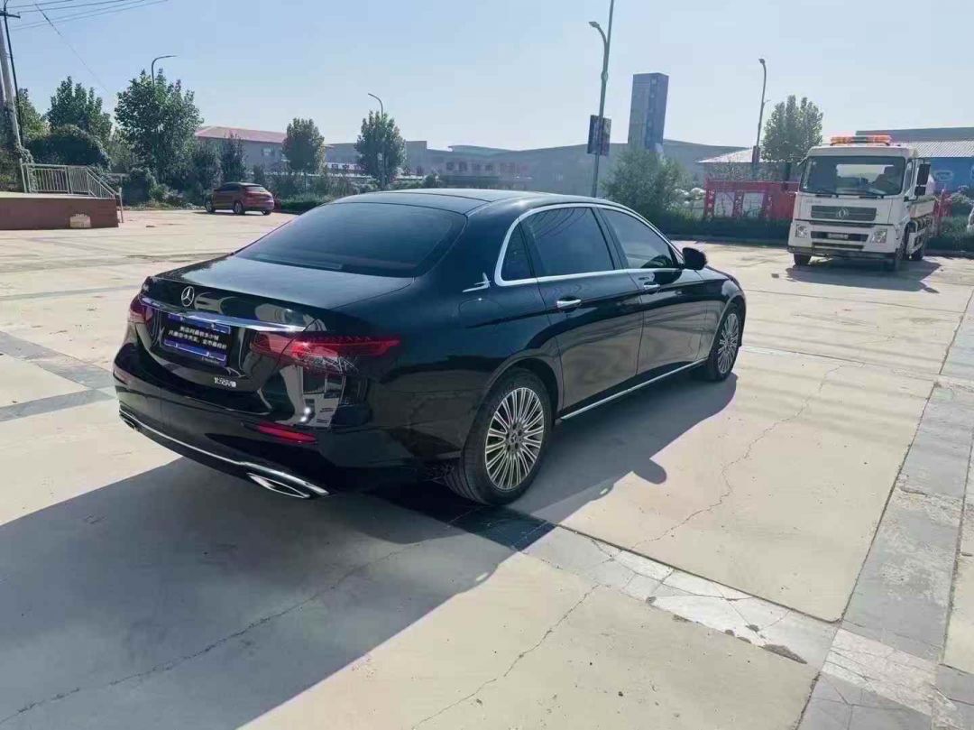 23年奔驰E300L尊贵最顶配奔驰E级