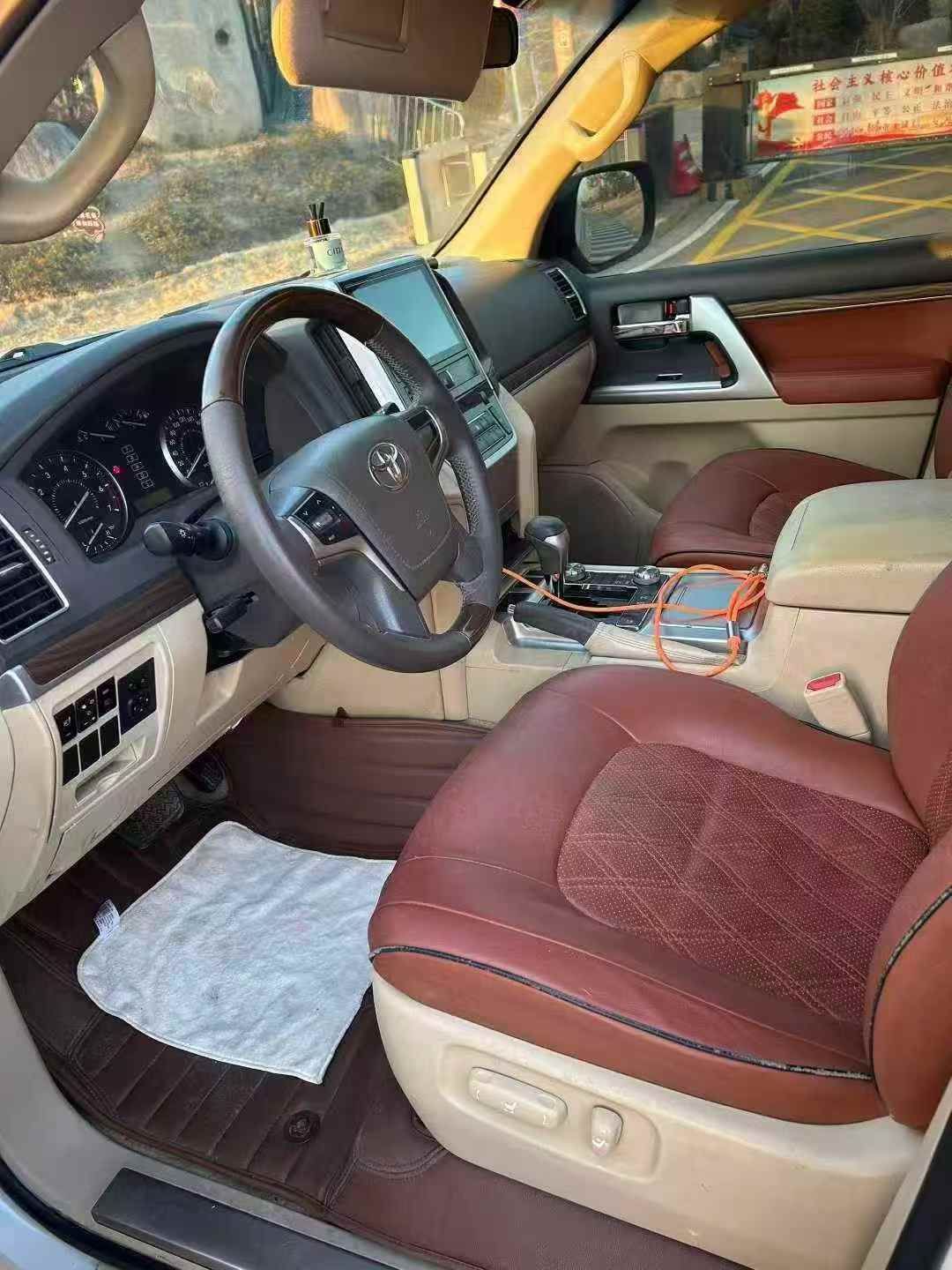 准18年丰田陆地巡洋舰 0五座高配车况原版 4.0丰田 兰德酷路泽(进口)[陆地巡洋舰]