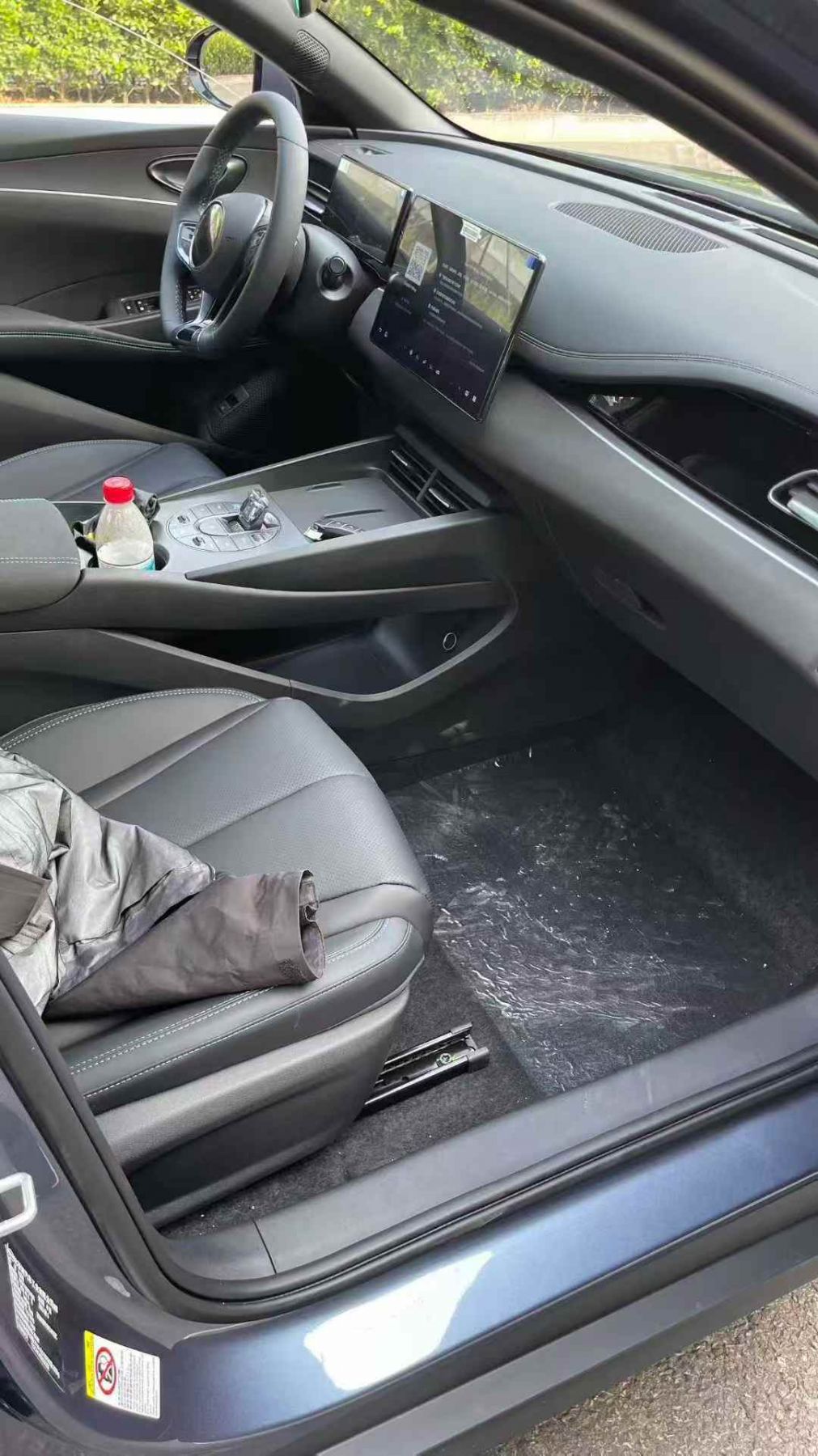 25年比亚迪海豹06DM-i，1.5L插电式混合动力比亚迪 海豹