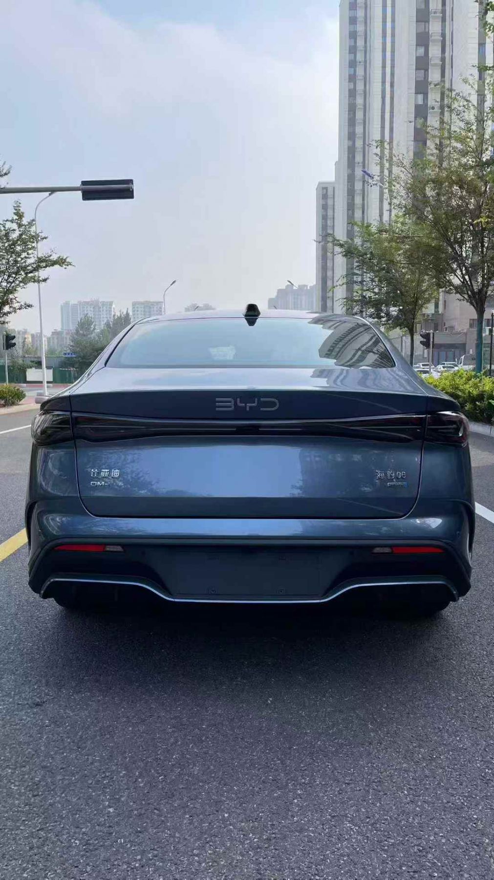 25年比亚迪海豹06DM-i，1.5L插电式混合动力比亚迪 海豹