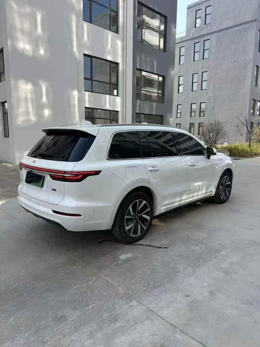 22年理想ONE 6座版 1.2T理想ONE