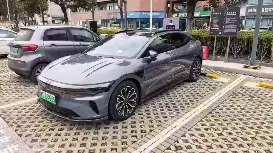 25年极氪007GT旅行车 四驱智驾版