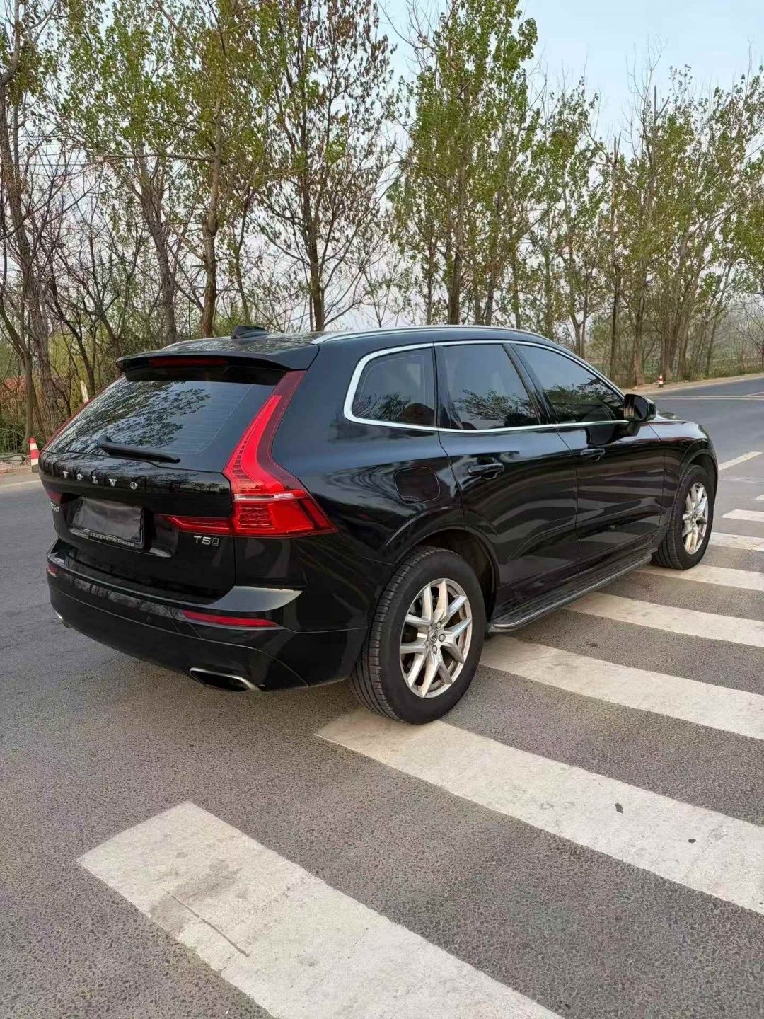 准19年沃尔沃XC60 T52.0T四驱智逸豪华版沃尔沃XC60