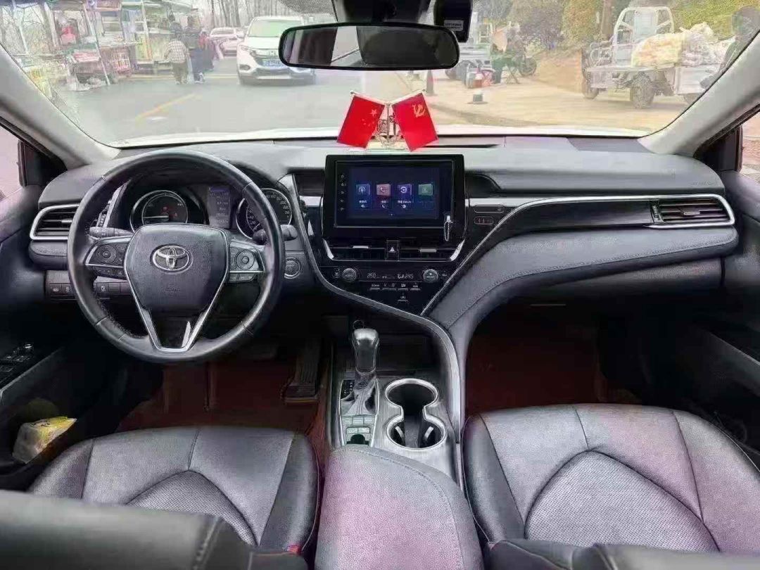 21年丰田凯美瑞2.5双擎混动版丰田 凯美瑞