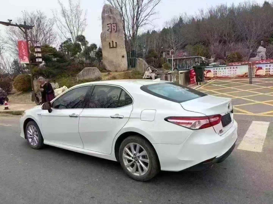 21年丰田凯美瑞2.5双擎混动版丰田 凯美瑞